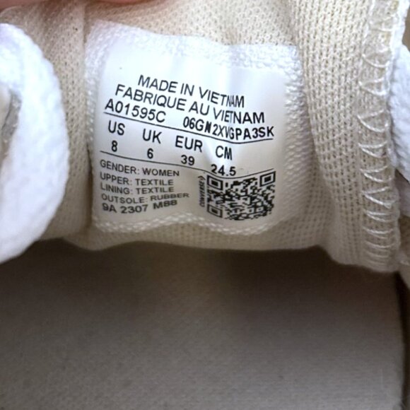 Converse Chuck Taylor All Star Low Top White Floral Embroidered Sneakers 8 - Picture 10 of 12